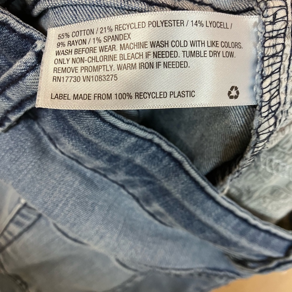 Cat & Jack Blue Denim Jeans - Picture 3 of 12